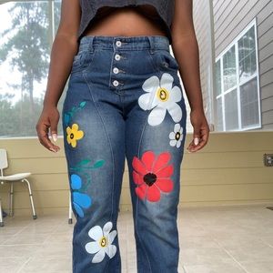 High waisted jeans with hand painted flowers